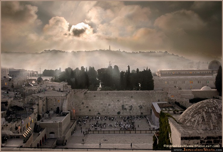 Wailing Wall (series) -12